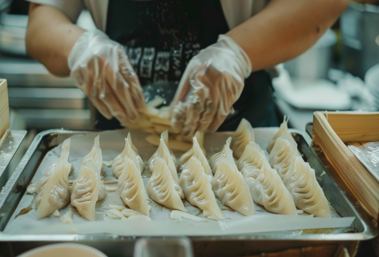 Pusatnya-Pabrik-Dimsum-Indonesia-Membuat-Dimsum-dengan-Foodina-Inovasi-Rasa-Foodina-2