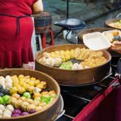 Produksi-Dimsum-Jumlah-Besar-untuk-Pebisnis-Kuliner-–-Foodina